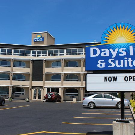 Days Inn & Suites By Wyndham North Bay Downtown Buitenkant foto