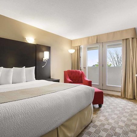 Days Inn & Suites By Wyndham North Bay Downtown Buitenkant foto