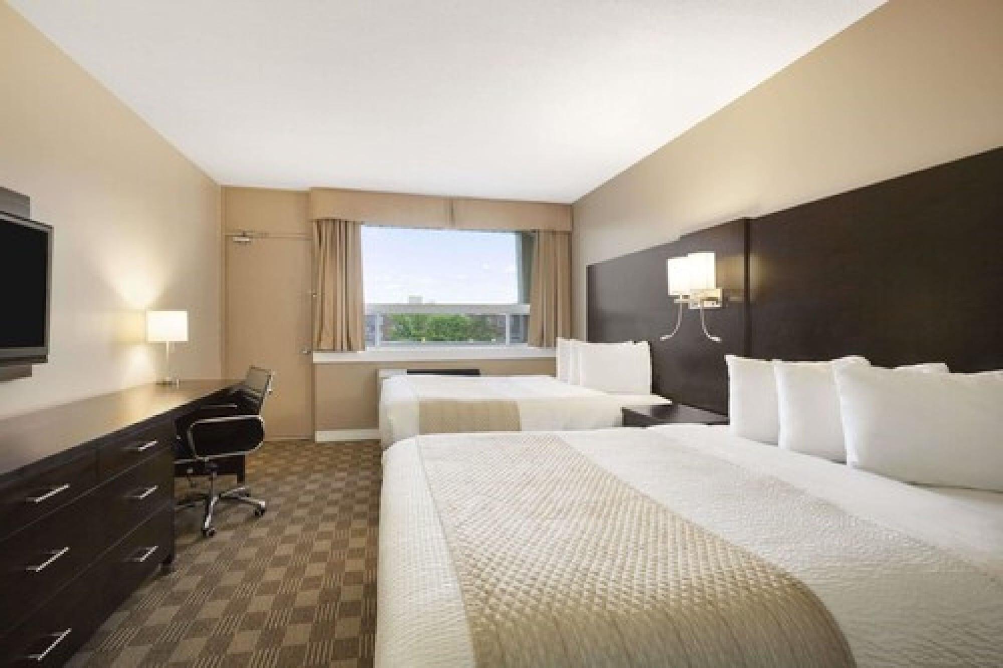 Days Inn & Suites By Wyndham North Bay Downtown Buitenkant foto