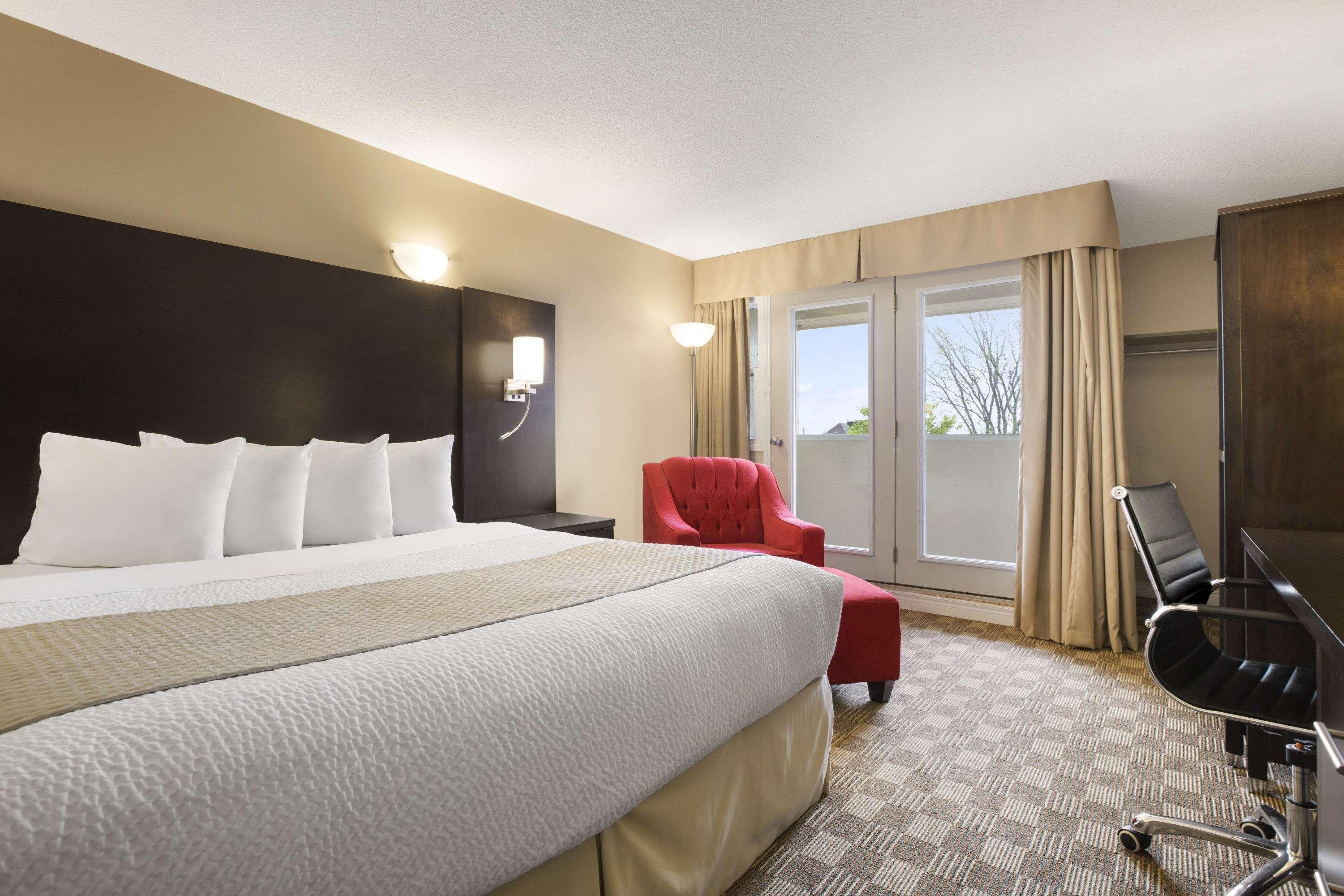 Days Inn & Suites By Wyndham North Bay Downtown Buitenkant foto
