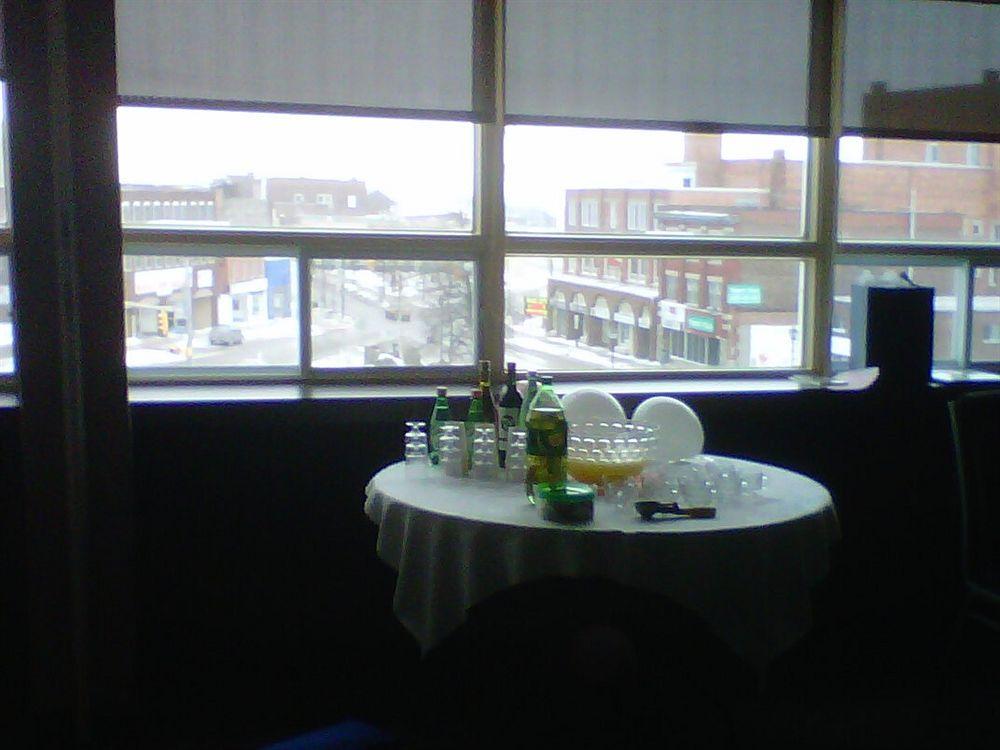 Days Inn & Suites By Wyndham North Bay Downtown Buitenkant foto